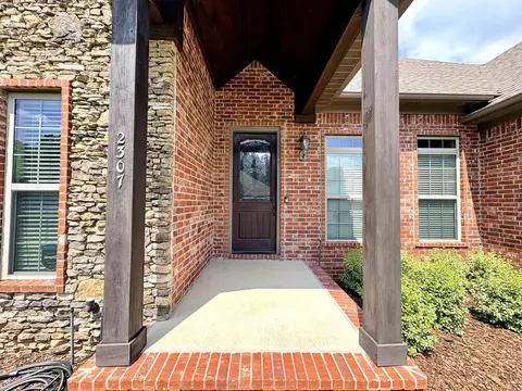 Exterior - 2307 Valley Dr, Searcy, AR 72143 photo 3 of 11