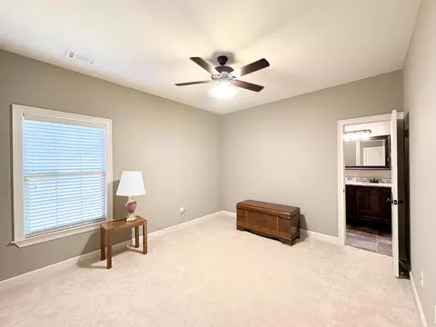 Bedroom - 2307 Valley Dr, Searcy, AR 72143 photo 3 of 7