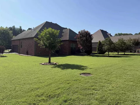Exterior - 2307 Valley Dr, Searcy, AR 72143 photo 8 of 11