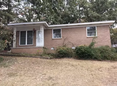 22 Cliffwood Cir, North Little Rock, AR 72118