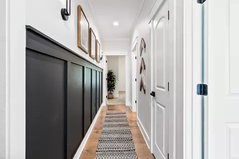 Entry Way - 7205 Havenwood Dr, Benton, AR 72019 photo 3 of 7
