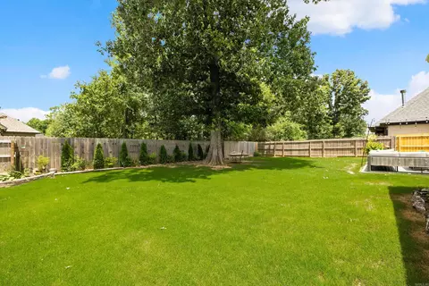 Exterior - 7205 Havenwood Dr, Benton, AR 72019 photo 7 of 10