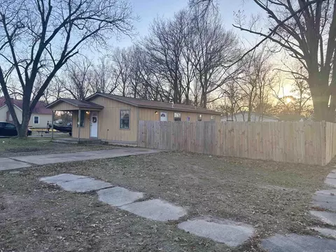 504 S Pine St, Hope, AR 71801 photo 18