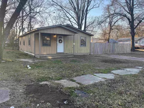 504 S Pine St, Hope, AR 71801 photo 9