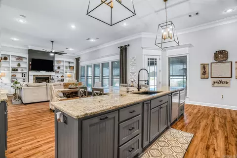 Kitchen - 18 River Bnd, Mayflower, AR 72106 photo 4 of 6