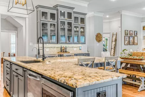 Kitchen - 18 River Bnd, Mayflower, AR 72106 photo 6 of 6