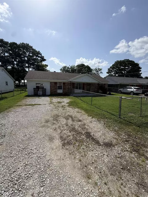 312 Howard St, Paragould, AR 72450