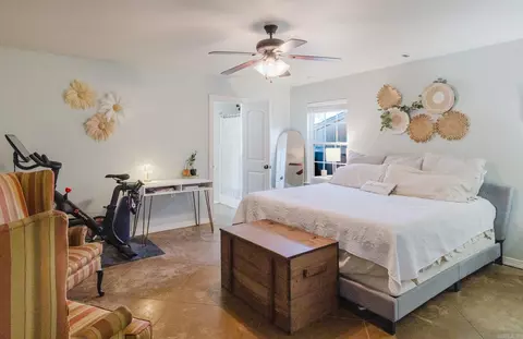 Bedroom - 426 Quantz, Benton, AR 72015 photo 1 of 6