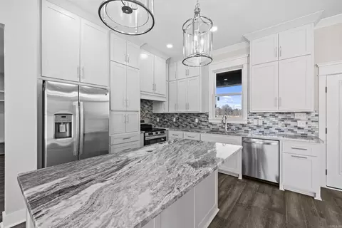 Kitchen - 14 Libra Ln, Ward, AR 72176 photo 1 of 4