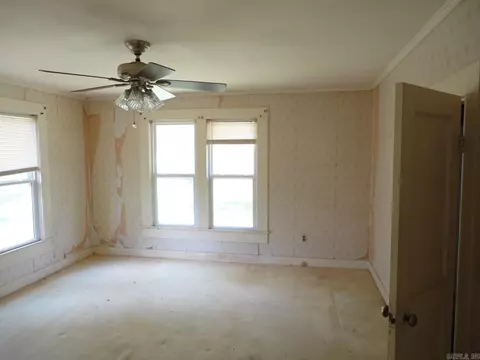 1002 E Church St, Warren, AR 71671 photo 10