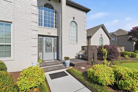 Exterior - 405 Esplanade Ave, Conway, AR 72034 photo 3 of 13
