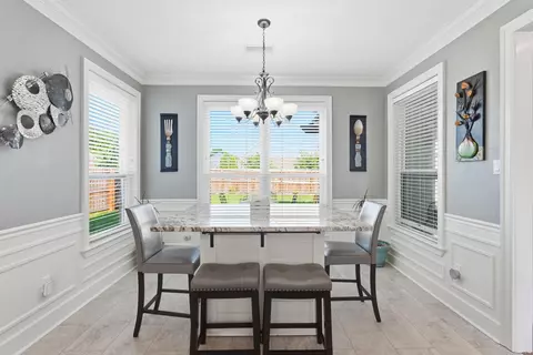 Dining - 405 Esplanade Ave, Conway, AR 72034 photo 3 of 3