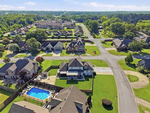 View/Area - 405 Esplanade Ave, Conway, AR 72034 photo 3 of 3