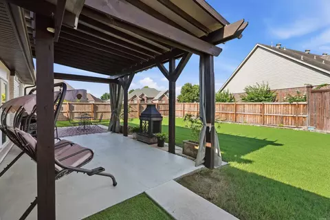 Exterior - 405 Esplanade Ave, Conway, AR 72034 photo 6 of 13