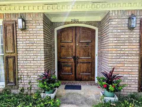 Entry Way - 2600 Beau Monde, Pine Bluff, AR 71603 photo 1 of 2