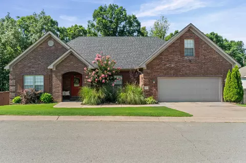 Exterior - 1085 Mountain Side Cv, Alexander, AR 72002 photo 2 of 8
