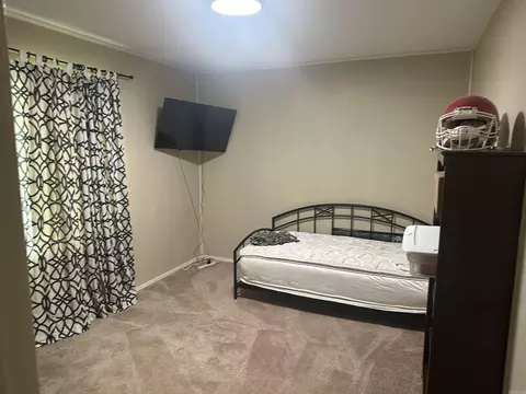 Bedroom - 819 E Unity Rd, Paragould, AR 72450 photo 4 of 4