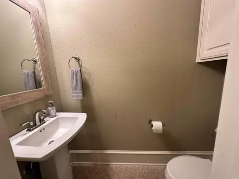 Bath - 108 Brandi Ln, Beebe, AR 72012 photo 3 of 7