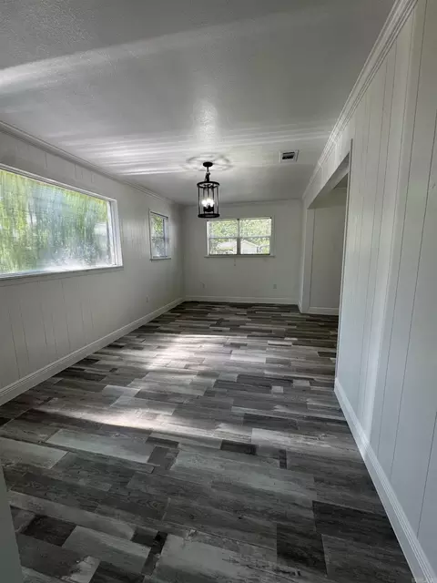 Dining - 503 E Roselawn St, Waldo, AR 71770 photo 1 of 1