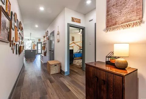Entry Way - 2691 Juniper Dr, Benton, AR 72019 photo 2 of 6