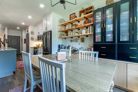 Dining - 2691 Juniper Dr, Benton, AR 72019 photo 3 of 3