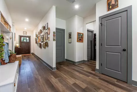 Entry Way - 2691 Juniper Dr, Benton, AR 72019 photo 6 of 6