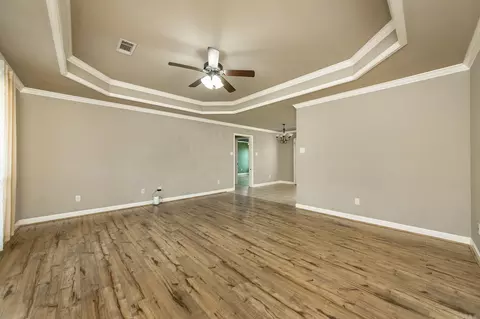 Living - 325 Austin Creek Dr, Austin, AR 72007 photo 2 of 3