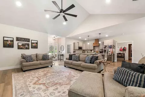 Entry Way - 2095 Rose Bud, Quitman, AR 72131 photo 3 of 5