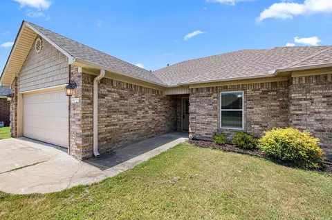 Exterior - 2411 Lancashire Ln, Cabot, AR 72023 photo 5 of 8