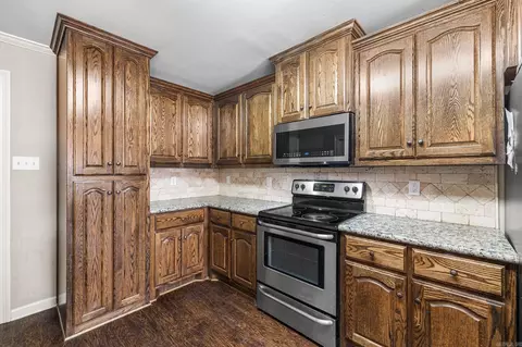 Kitchen - 2411 Lancashire Ln, Cabot, AR 72023 photo 1 of 2