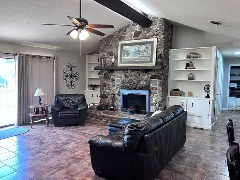 Living - 236 N Riverview Ln, Mountain View, AR 72560 photo 2 of 2