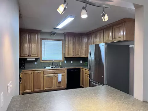 Kitchen - 236 N Riverview Ln, Mountain View, AR 72560 photo 3 of 3