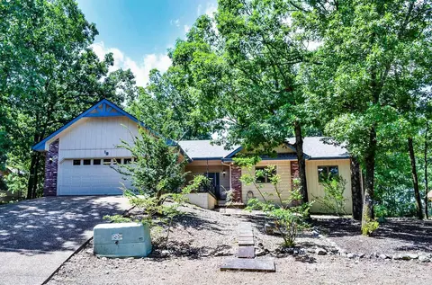 1 B Medina Way, Hot Springs Village, AR 71909