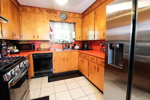 Kitchen - 3702 Fair Oaks Dr, Pine Bluff, AR 71603 photo 2 of 2