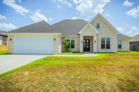 5607 Hummingbird Ln, Jacksonville, AR 72076