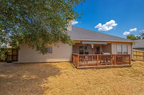 Exterior - 112 Kee Cove Cv, Benton, AR 72015 photo 7 of 7