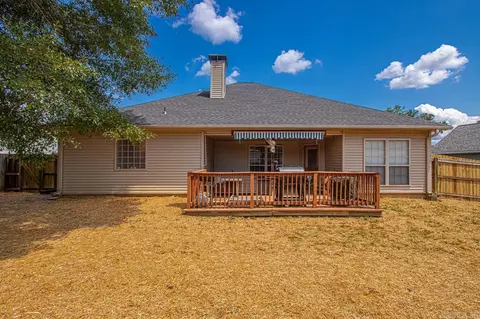 Exterior - 112 Kee Cove Cv, Benton, AR 72015 photo 6 of 7