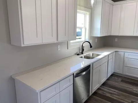 Kitchen - 1229 Stella Ln, Trumann, AR 72472 photo 3 of 4