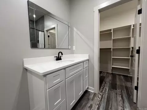 Bath - 1229 Stella Ln, Trumann, AR 72472 photo 3 of 7