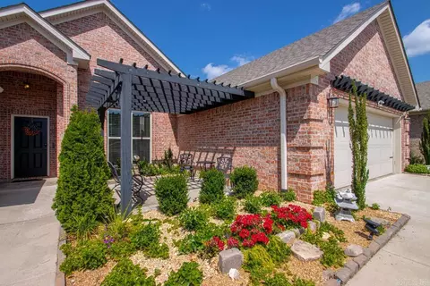 Exterior - 97 Pinnacle Dr, Bryant, AR 72022 photo 2 of 22