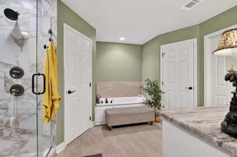 Bath - 97 Pinnacle Dr, Bryant, AR 72022 photo 1 of 3