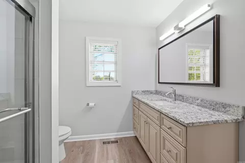 Bath - 710 Clara Dr, Conway, AR 72034 photo 4 of 4