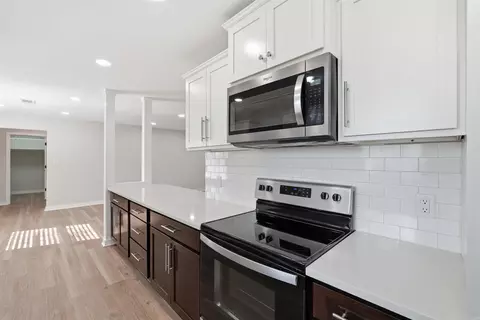 Kitchen - 710 Clara Dr, Conway, AR 72034 photo 2 of 3
