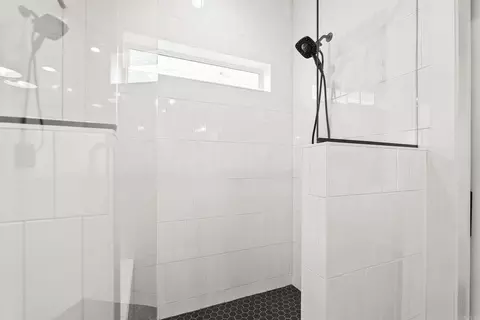 Bath - 231 A St, Bryant, AR 72022 photo 4 of 6