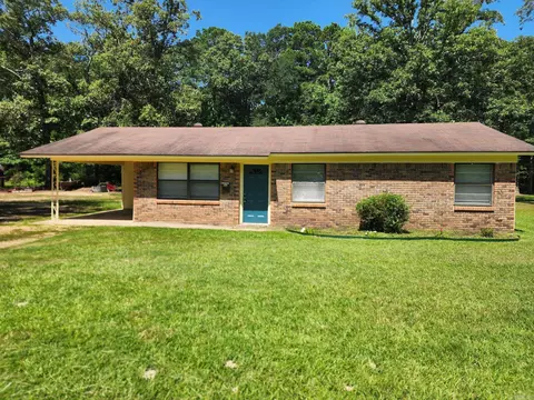 466 Atkins St, Hampton, AR 71744 photo 1