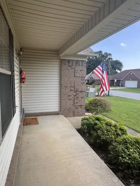 Exterior - 301 Crain, Searcy, AR 72143 photo 3 of 10