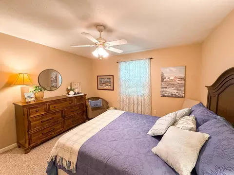 Bedroom - 301 Crain, Searcy, AR 72143 photo 8 of 8