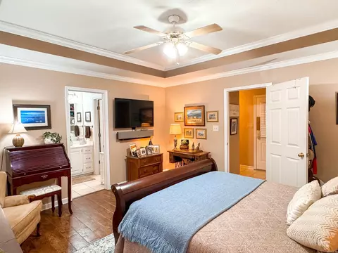 Bedroom - 301 Crain, Searcy, AR 72143 photo 4 of 8