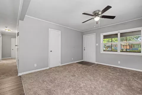Entry Way - 2607 W 26th Ave, Pine Bluff, AR 71603 photo 1 of 3