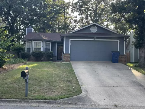 23 Oak Ridge Dr, Maumelle, AR 72113